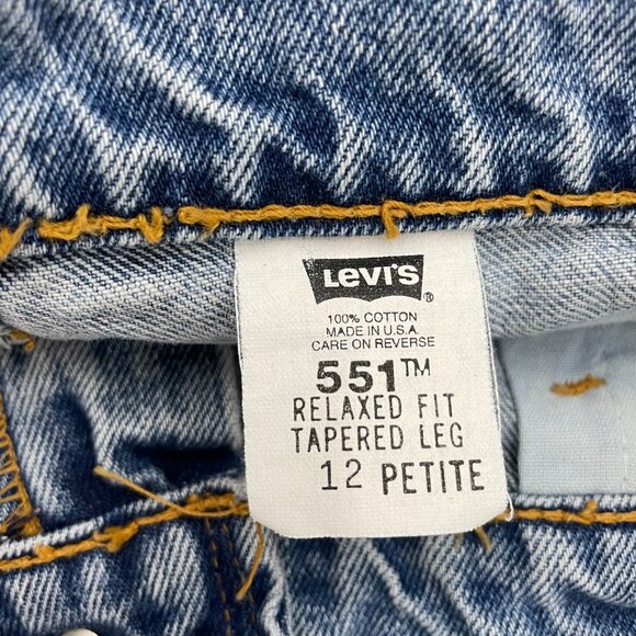 Vintage 90s Levi's Cut-Off Shorts 551 12 Petite Raw Hem Blue 1995 Casual Frayed - Picture 3 of 10